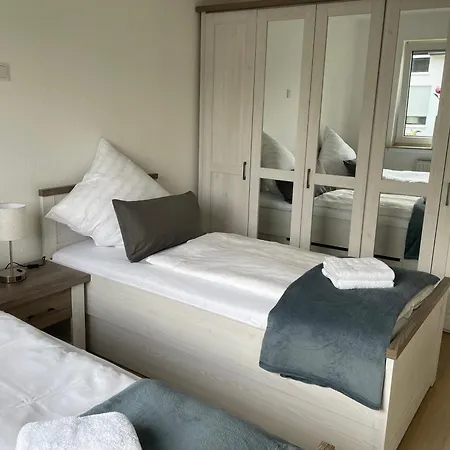 Sieben, Zentral Gelegene Mit Tiefgaragenstellplatz Appartement Bad Oeynhausen