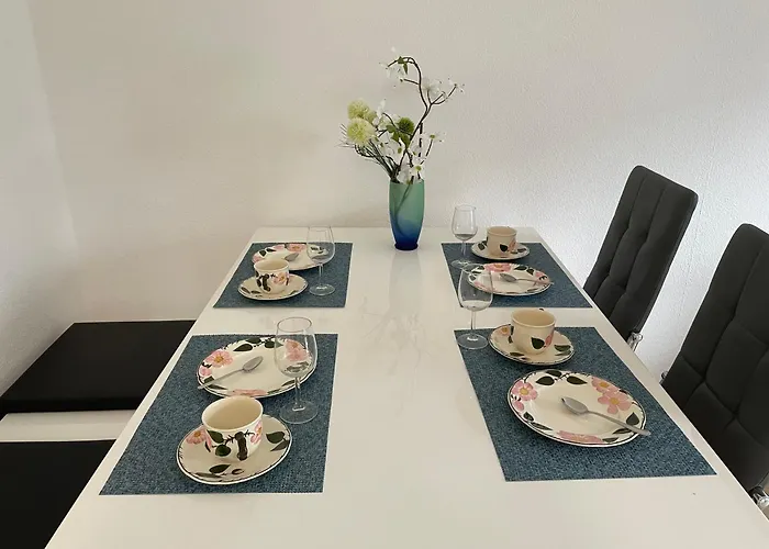 Sieben, Zentral Gelegene Mit Tiefgaragenstellplatz *