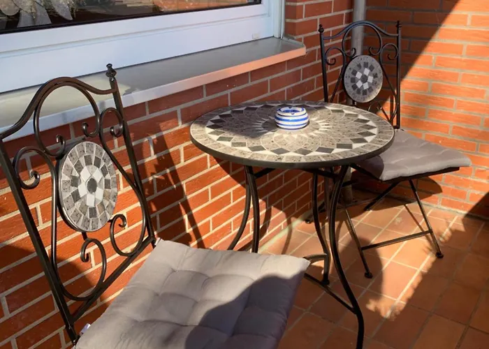 Apartment Sieben, Zentral Gelegene Mit Tiefgaragenstellplatz Bad Oeynhausen